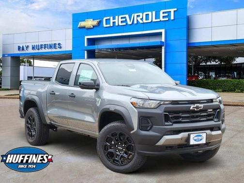 Sterling Gray Metallic 2026 Chevrolet Colorado Trail Boss