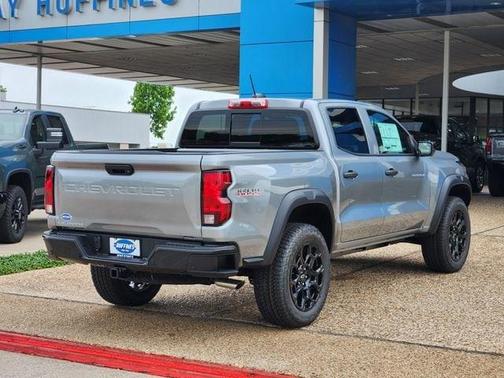 Sterling Gray Metallic 2026 Chevrolet Colorado Trail Boss