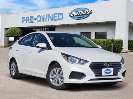 2022 Hyundai Accent SE