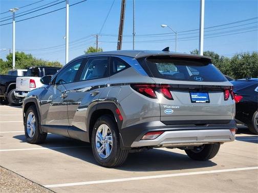 2025 Hyundai TUCSON SE