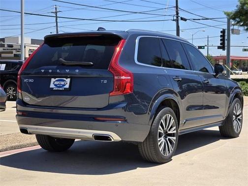 2020 Volvo XC90 T5 Momentum 7 Passenger