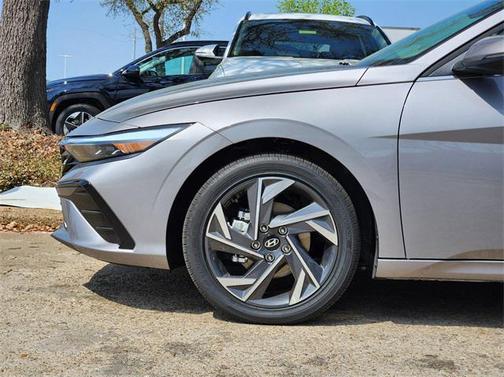 2025 Hyundai ELANTRA HEV Limited