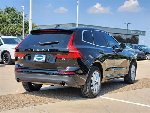 2020 Volvo XC60 T5 Momentum