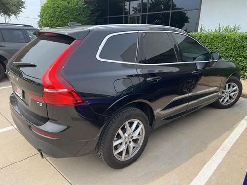 2020 Volvo XC60 T5 Momentum