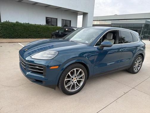 2024 Porsche Cayenne Base