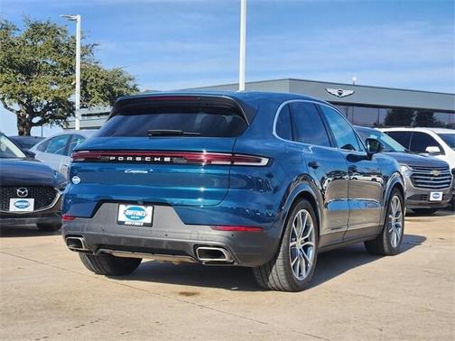 2024 Porsche Cayenne Base