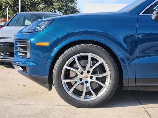 2024 Porsche Cayenne Base