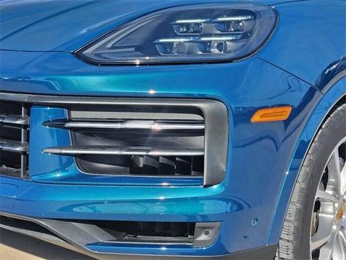 2024 Porsche Cayenne Base