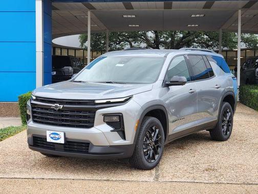 Sterling Gray Metallic 2026 Chevrolet Traverse LT