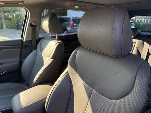 2019 Hyundai SANTA FE Ultimate