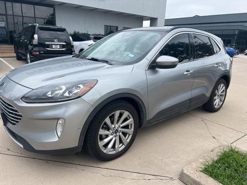 2021 Ford Escape Titanium Hybrid