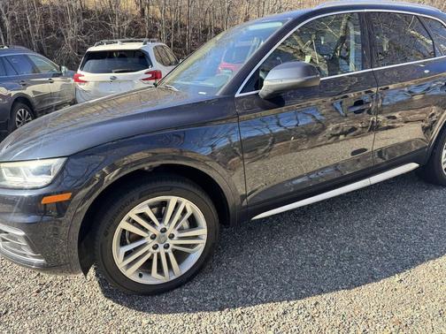 2018 Audi Q5 2.0T Premium Plus