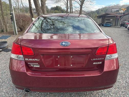 2010 Subaru Legacy Premium