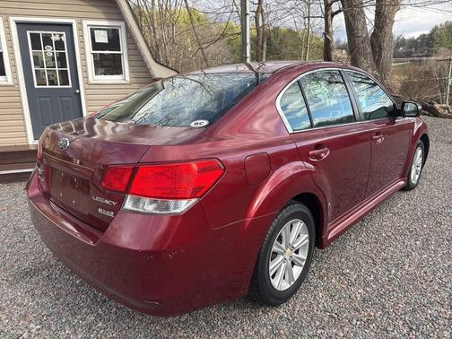 2010 Subaru Legacy Premium