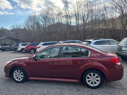 2010 Subaru Legacy Premium