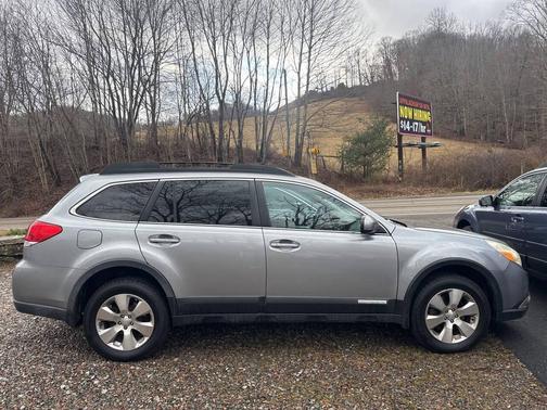 2011 Subaru Outback 3.6 R Premium