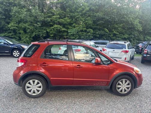2010 Suzuki SX4 Technology