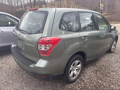 2015 Subaru Forester 2.5i