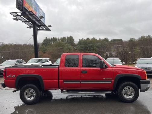 2003 Chevrolet Silverado 2500 LS H/D Extended Cab