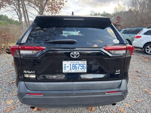 2019 Toyota RAV4 LE