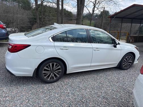 2018 Subaru Legacy Premium