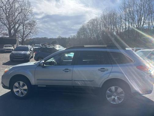2012 Subaru Outback 3.6R Limited
