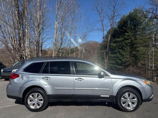 2012 Subaru Outback 3.6R Limited