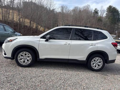 2022 Subaru Forester Base