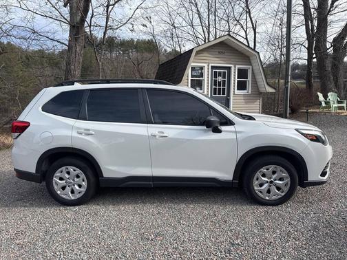 2022 Subaru Forester Base