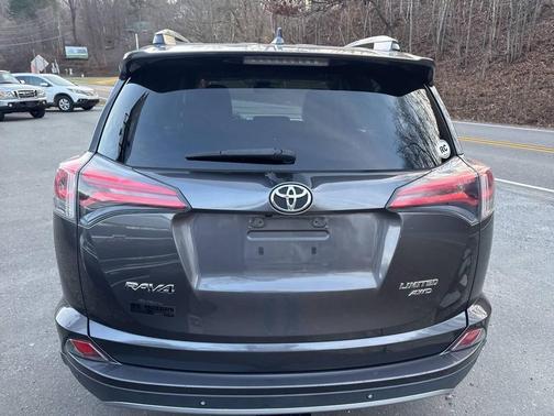 2017 Toyota RAV4 Limited