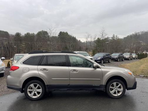 2014 Subaru Outback 2.5i Premium