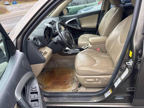 2010 Toyota RAV4 Limited