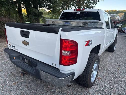 2009 Chevrolet Silverado 1500 LTZ Crew Cab