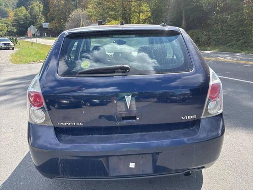 2009 Pontiac Vibe Base