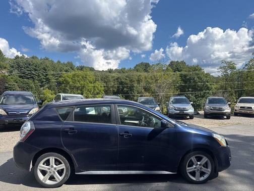 2009 Pontiac Vibe Base