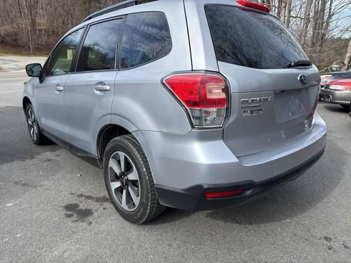 2017 Subaru Forester 2.5i