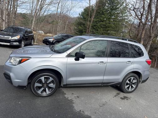 2017 Subaru Forester 2.5i
