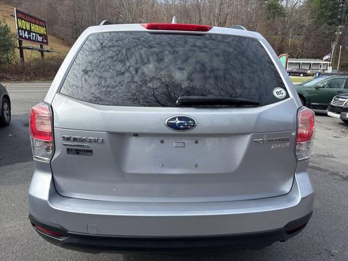 2017 Subaru Forester 2.5i