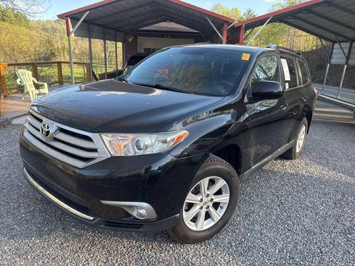 2013 Toyota Highlander SE