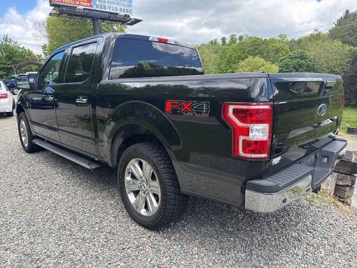 Black 2018 Ford F-150 XLT