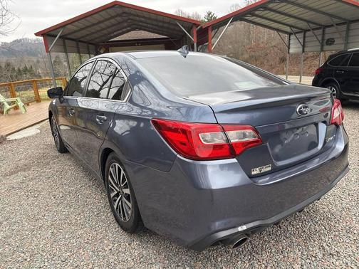 2018 Subaru Legacy Premium
