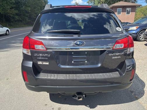 2011 Subaru Outback 3.6 R Limited