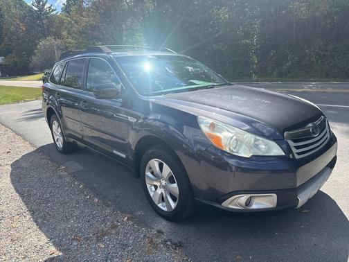 2011 Subaru Outback 3.6 R Limited