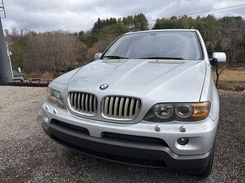 2004 BMW X5 4.4i