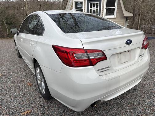 2016 Subaru Legacy Premium