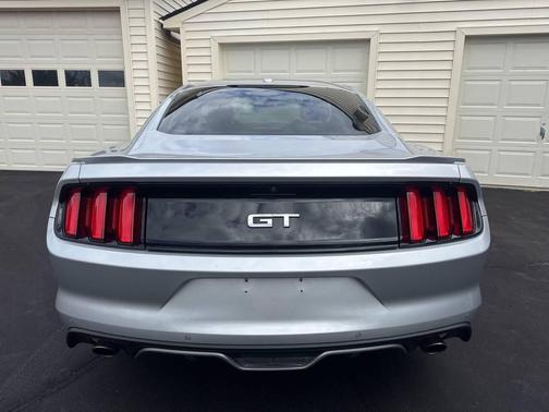 2017 Ford Mustang GT Premium