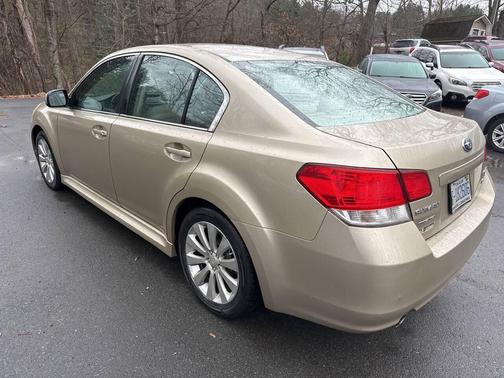 2010 Subaru Legacy Premium