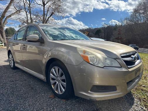 2010 Subaru Legacy Premium