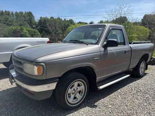 1997 Mazda B2300 B2300 2dr Standard Cab SB