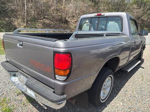 1997 Mazda B2300 B2300 2dr Standard Cab SB